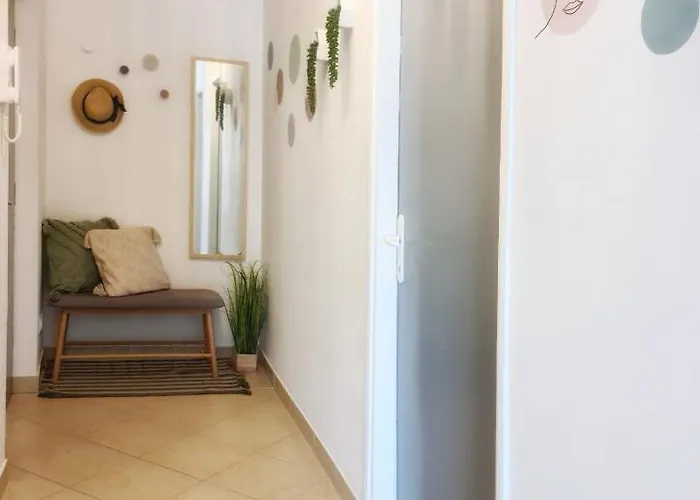 Levante - 500m Amphitheatre - Free Parking Apartament *