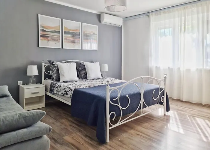 Levante - 500m Amphitheatre - Free Parking Apartment