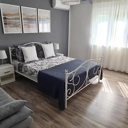 Levante - 500m Amphitheatre - Free Parking Apartman